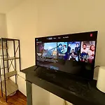 Style Avec Balcon Vue Gare Netflix * Arras