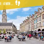 Style Avec Balcon Vue Gare Netflix * Arras