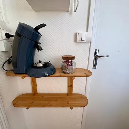 아파트 Style Avec Balcon Vue Gare Netflix 아라스